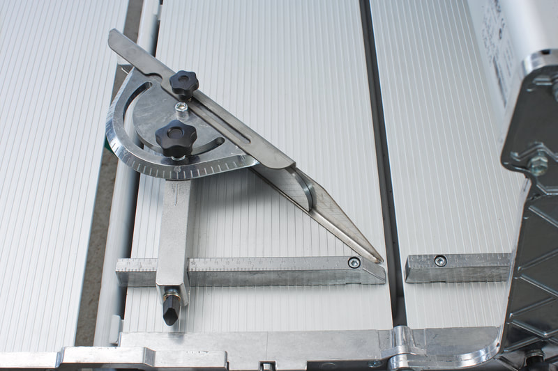 Combicut 250/1500 Overhead Rail Saw: Protractor